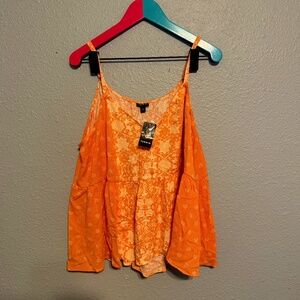 Torrid peach crinkle gauze racerback tank flowing floral top 2x